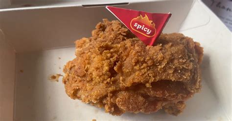 We tried the new Jollibee Spicy Chickenjoy in exclusive first taste - Surrey Live