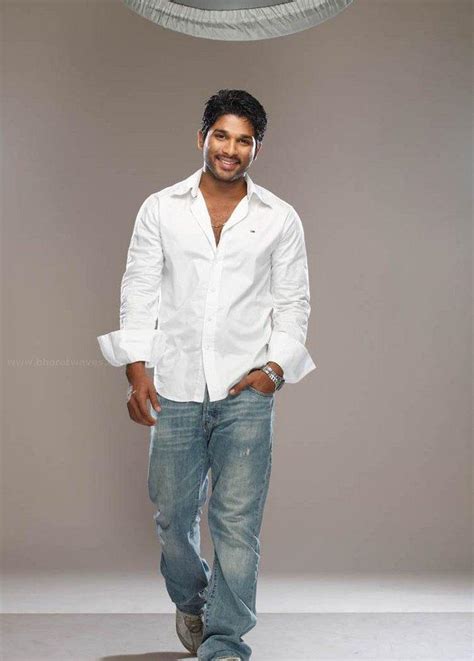 New: Allu Arjun Parugu movie wallpapers