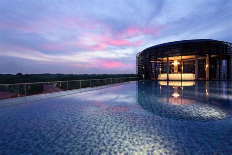 THE 20 BEST SINGAPORE ROOFTOP POOL HOTELS [2019]