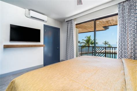 Chesapeake Beach Resort Islamorada, Florida, US - Reservations.com