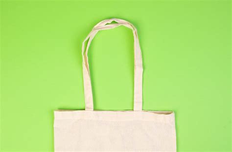 Fabric bag isolated on green background - Creative Commons Bilder