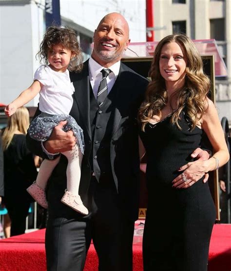 Dwayne Johnson's Singer Wife Lauren Hashian | The Hot Goss