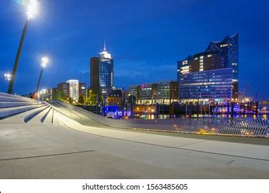 913 Elbphilharmonie Night Images, Stock Photos & Vectors | Shutterstock