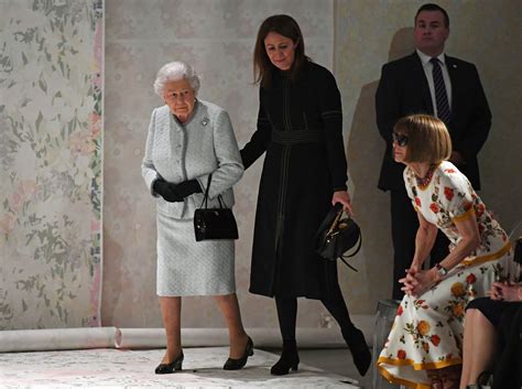 Elizabeth Ii Fashion / Queen Elizabeth Ii Best Style Moments : Getty images 21 of 87