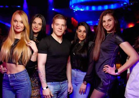 Kiev Nightlife tour Guide - Private female nightlife tour guides in Kiev