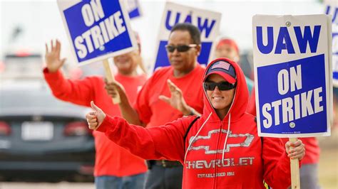 40-day GM strike comes to a close as workers in Arlington, elsewhere ...