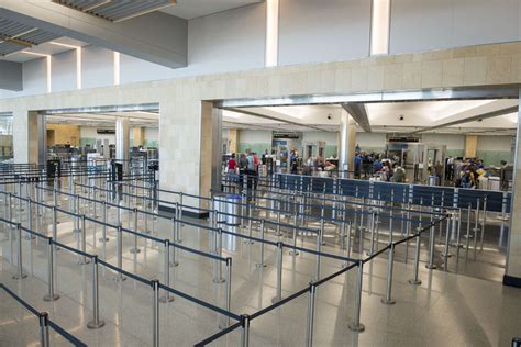 San Diego Airport Terminal 2 offers state-of-the-art amenities