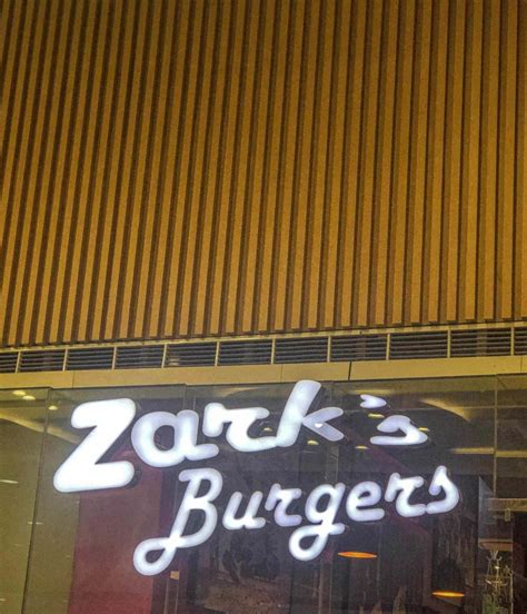 Zark's Burger: A Must Try 1-Foot Burger - The Weekendventures