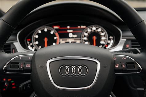 Multifunction steering wheel buttons