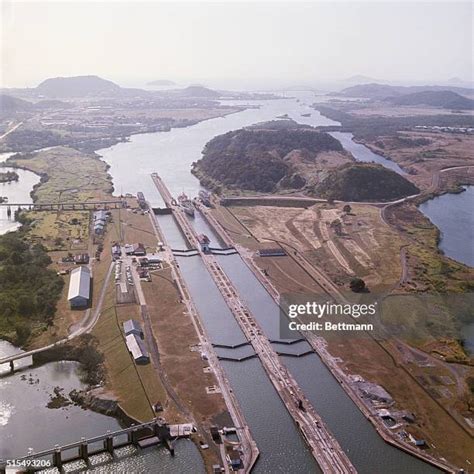 Panama Canal Locks Photos and Premium High Res Pictures - Getty Images