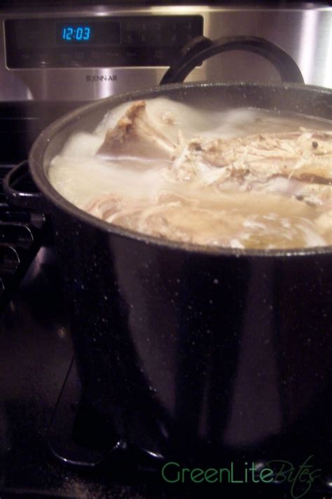 The Easiest Homemade Turkey Stock Recipe - GreenLiteBites