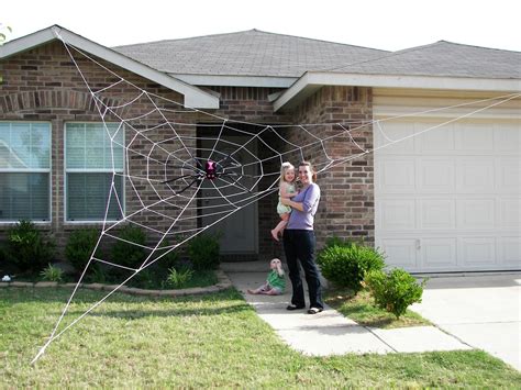 25 ft GIANT Spider Web - Halloween House Prop (does NOT glow under a black light) | Halloween ...