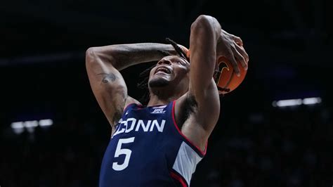 UConn men’s basketball ranked No. 1 in AP Poll for fifth-straight week