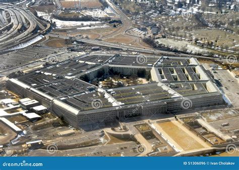 US Pentagon aerial view editorial photo. Image of flyover - 51306096