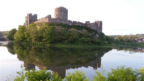 Slightly different view of Pembroke Castle this morning #pembrokeshire #Wales #PembrokeCastle # ...