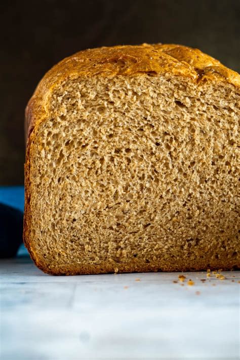 Fluffy + Flavourful Bread Machine Bread Machine Rye Bread | crave the good