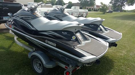 Jet Ski’s Yamaha Waverunner in Minnesota | Chartered Rentals