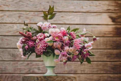 Dozens of Gorgeous Pink Flower Arrangements - Flower Magazine