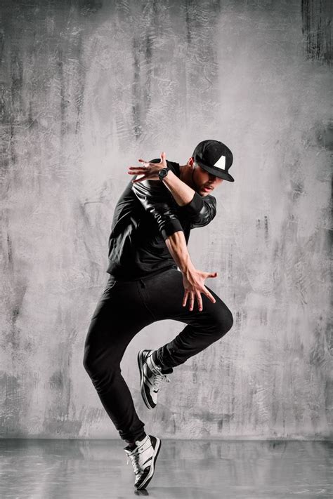 Hip Hop Dance Moves Step by Step | Hip hop dance photography, Hip hop ...