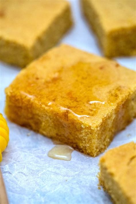 Southern Cornbread Recipe [Video] - Sweet and Savory Meals