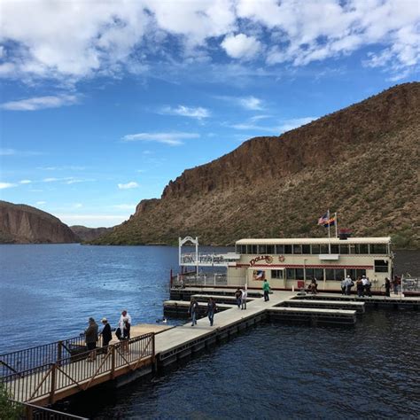 Dolly Steamboat on Canyon Lake - 16802 AZ-88