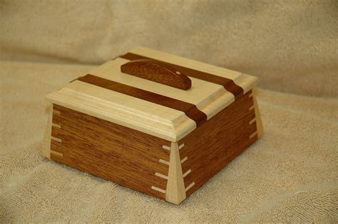 Small wooden box with lid plans