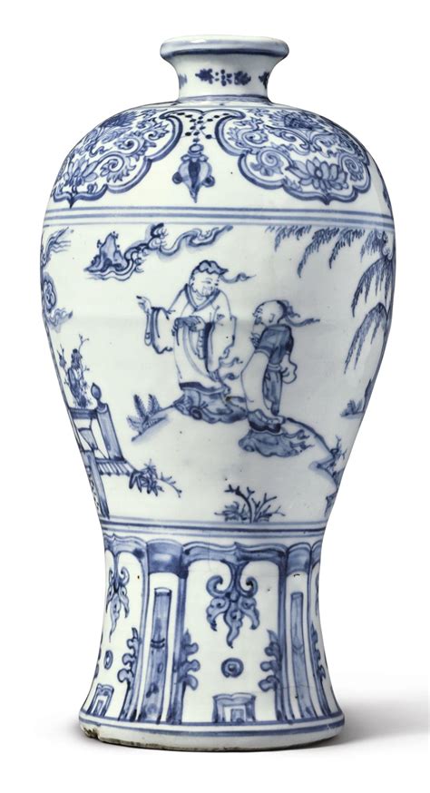 A FINELY PAINTED AND RARE BLUE AND WHITE VASE (MEIPING) MING DYNASTY, LATE 15TH CENTURY ...