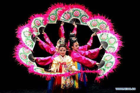 Traditional Korean folk dance show held in Kuwait - Xinhua | English ...