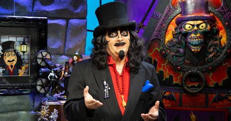 ‘Svengoolie’ horror host Rich Koz gets a Halloween tribute | The ...