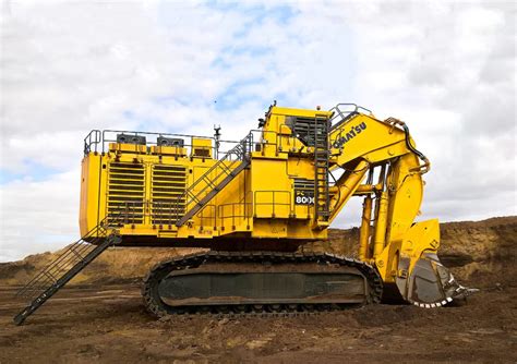 Extraordinary wonders: Discover the extraordinary excavator equipped with many scoops (Video)