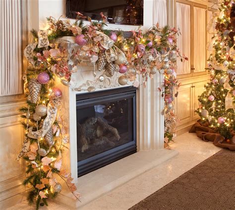 Christmas Mantel Decor Inspiration