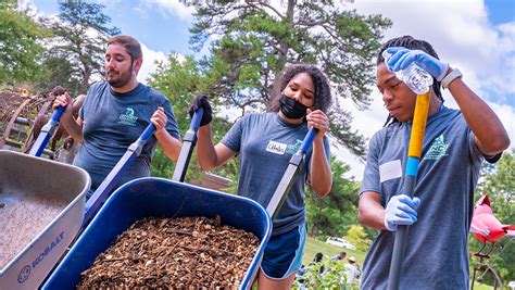 Spartans serve: Students get out in the Greensboro community - UNC ...