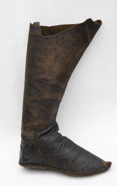 Stiefel. XIV Jh.; Velikiy Novgorod. European Clothing, Boots Diy, Shoe Boots, Leather Men ...