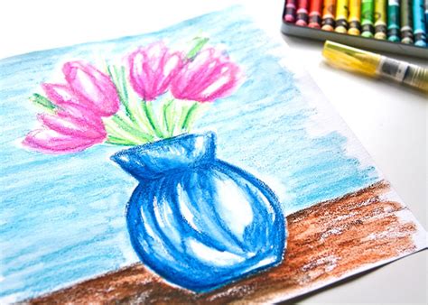 VIDEO: Easy Expressive Flower Drawing Exercise Using Watersoluble Crayons - Kim Dellow