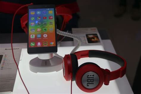 Lenovo announces the world's first smartphone with Dolby Atmos audio ...