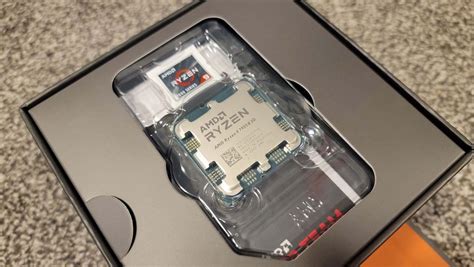 7950X3D Chiplet Boosts, Voltage, Thermal, and Throttling Tests - AMD ...