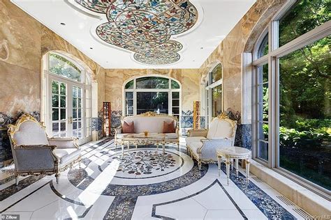 A Great Gatsby house lists for $45m in town that inspired book | Daily Mail Online