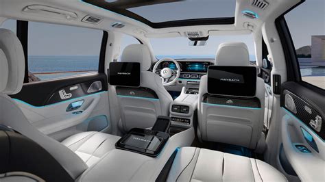 Check Out The Coolest Features Of The 2022 Mercedes-Maybach GLS