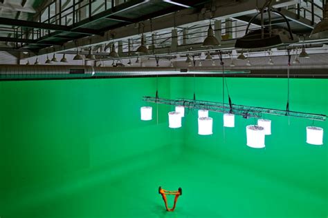 5 TIPS FOR LIGHTING A GREEN SCREEN