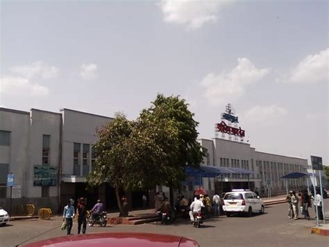 JABALPUR RAILWAY STATION | jabalpur rocks | Flickr