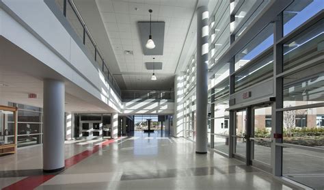 Edgewater High School - C.T. Hsu + Associates, P.A.