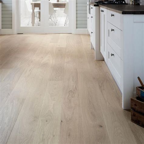 Howdens Fast-Fit Pre-finished Light White Oak Real Wood Flooring ...