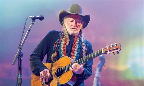 Willie Nelson is on the road again