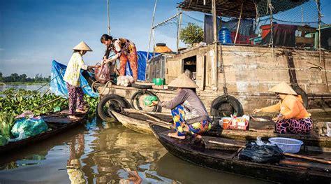 Long Xuyen - Floating Market & 5 Things To Do