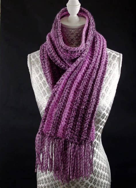 Free Crochet Scarf Pattern - Very Easy To Make For Beginners