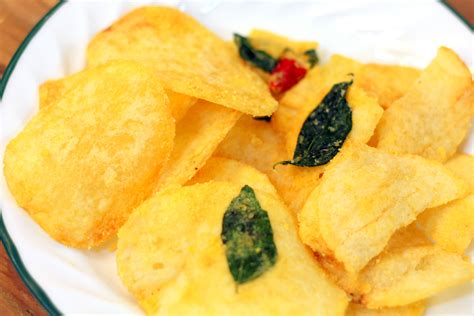 Yolkalicious - Salted Egg Yolk Chips - The Halal Food Blog