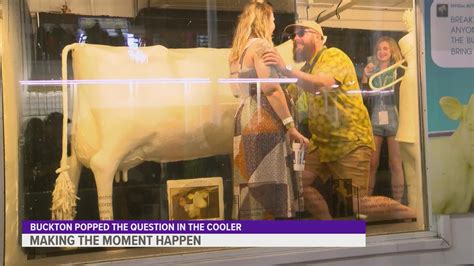 Couple gets engaged in front of Iowa State Fair butter cow | weareiowa.com