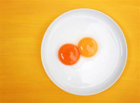 Why Egg Yolk Color Matters - Surprising Reason - DeFuck Media