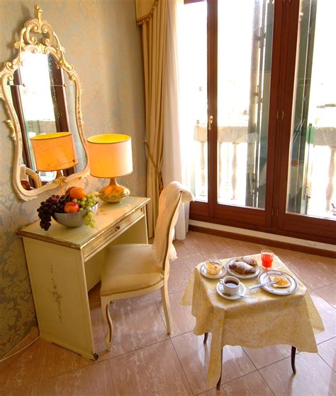 Hotel Canal Venice Official Site | Hotel Close to Piazzale Roma Venice ...