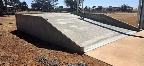 Concrete Loading Ramps | Free Delivery 500 km - Dallcon